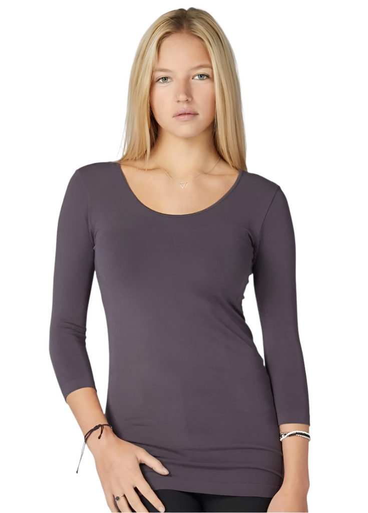 c'est moi bamboo seamless women's clothing line. cest moi seamless clothing. best basics. best 3/4 sleeve scoop top