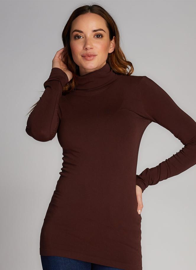 c'est moi bamboo seamless women's clothing line. cest moi seamless clothing. best basics. best bamboo Turtle neck in Chocolate